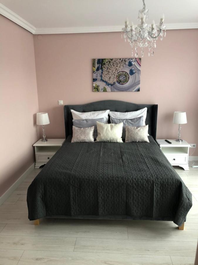 Apartamenty Maja ノヴィ・タルク エクステリア 写真
