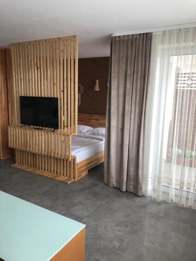 Apartamenty Maja ノヴィ・タルク エクステリア 写真
