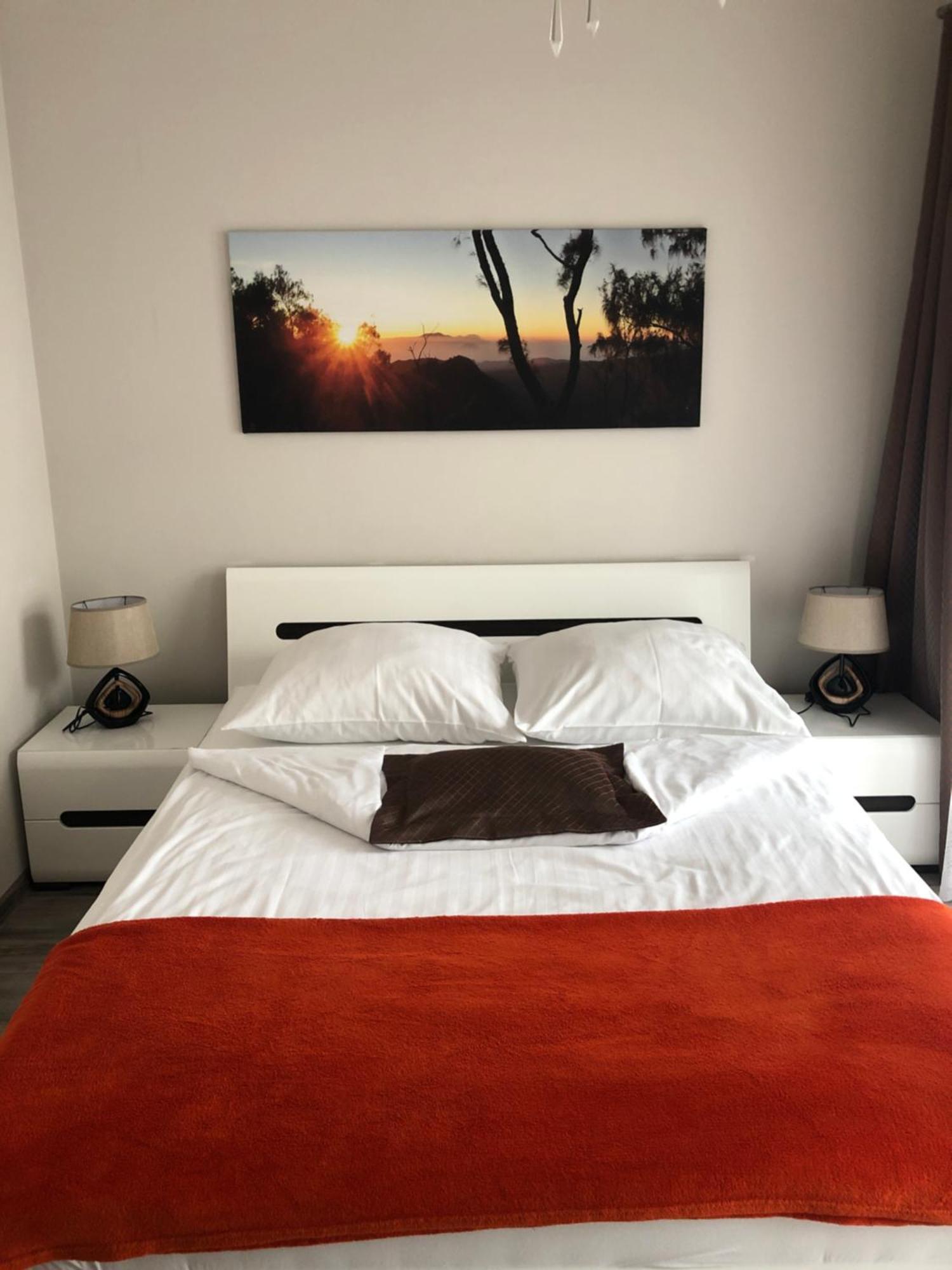 Apartamenty Maja ノヴィ・タルク エクステリア 写真