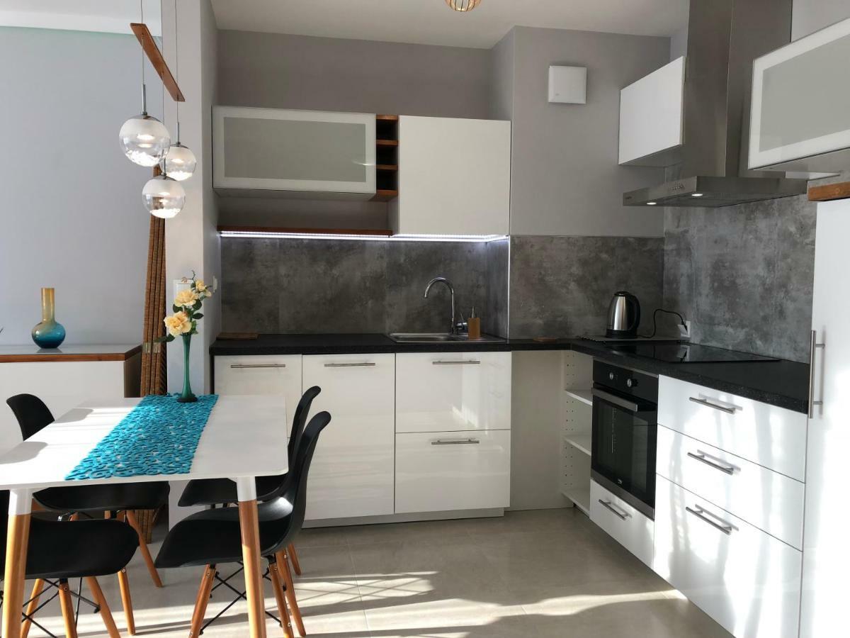 Apartamenty Maja ノヴィ・タルク エクステリア 写真